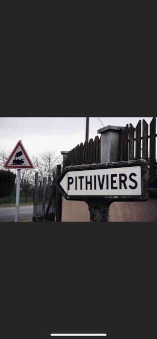 F2 Rez De Chaussee O Meuble De Pithiviers Exteriér fotografie